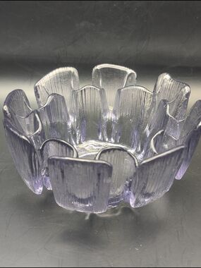 Vintage Viking Glass Finnish Crown bowl in purple